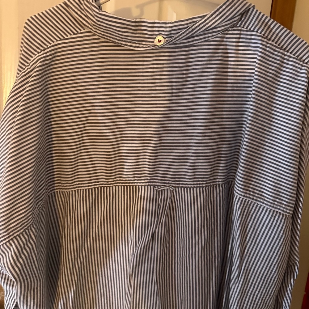 Striped button up - Picture 4 of 4